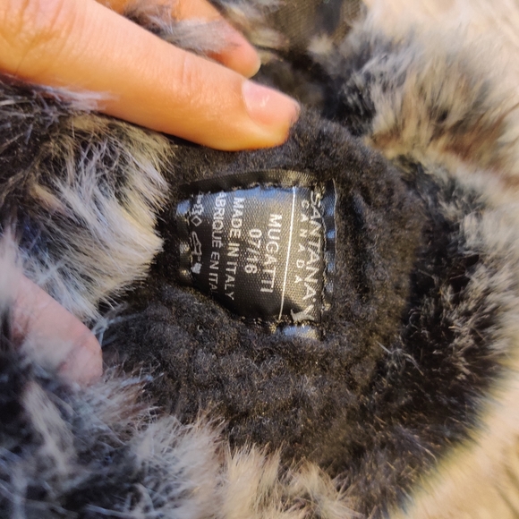 Santana Canada Boots with Faux Fur Top - Picture 13 of 16